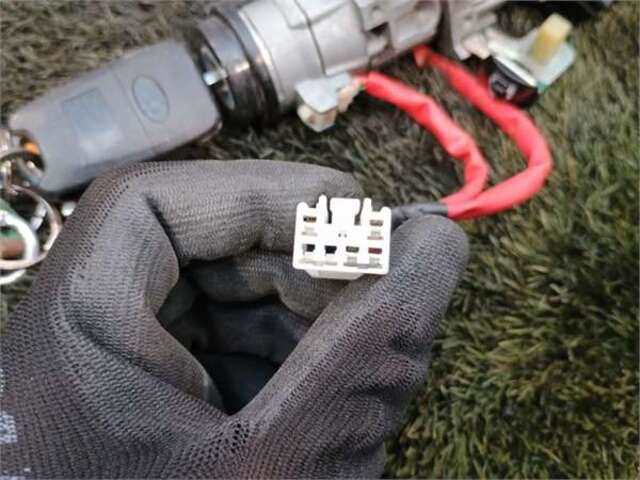 Foto 3ª: Motor de Arranque Hyundai ix35 1.7 COMFORT 2WD [1.7 LTR. - 85 KW CRDI CAT] [D4FD]