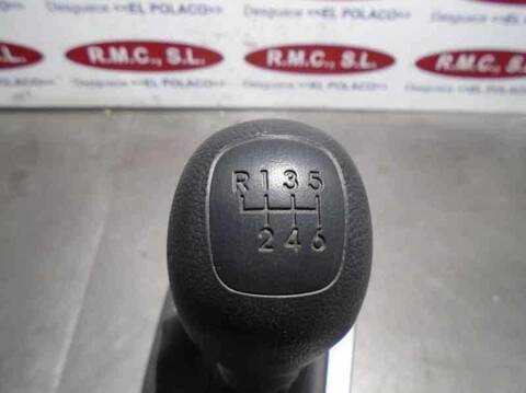 Foto 4ª: Palanca de Cambio Kia Rio BASIC 75CV 55KW [D3FA] (2015)
