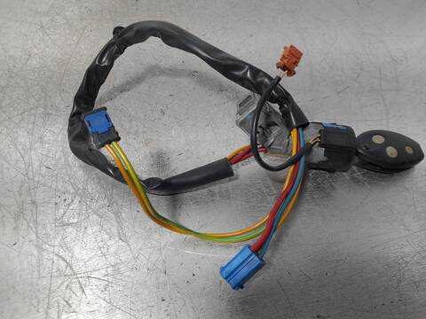 Foto 2ª: Motor de Arranque Citroen C5 2.0 HDI X BERLINA 107CV 79KW [RHZ] (2004)