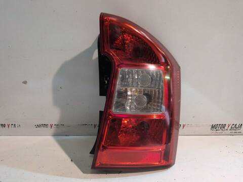 Piloto Trasero Derecho Kia Carens D4EAW