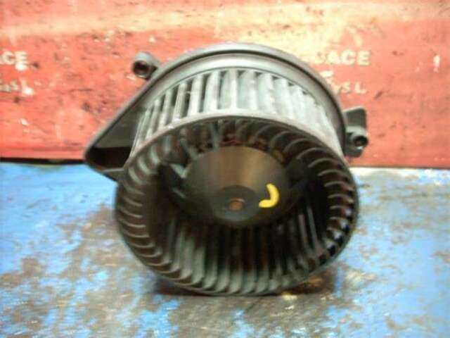 Foto 2ª: Ventilador de Calefacción Audi A4 1.8 20V TURBO (150CV) [AVJ]