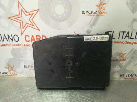 Caja Reles Fusibles Renault Scenic 98CV 72KW JA..)