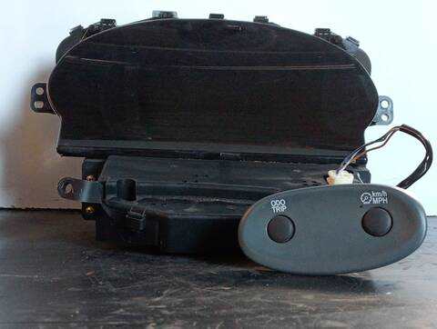 Cuadro de Instrumentos Toyota Yaris 1.3 SOL 87CV