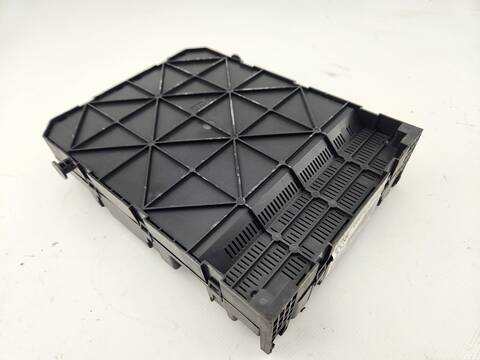 Foto 3ª: Caja Reles Fusibles Peugeot 207 GT 109CV 80KW [9HZ] (2006)