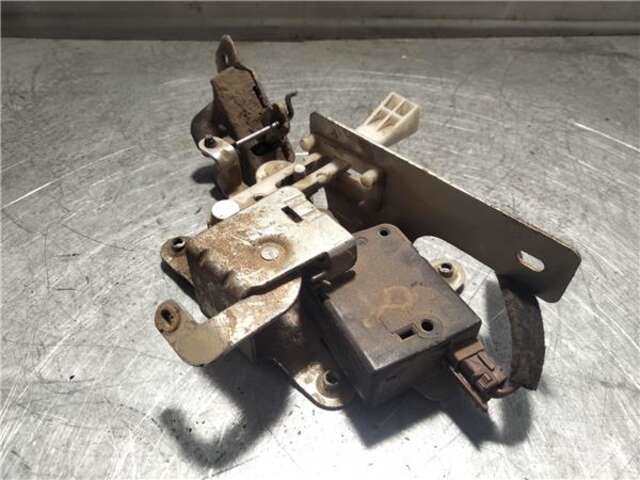 Foto 3ª: Cerradura Maletero Portón Peugeot Partner 2.0 COMBI PLUS [2.0 LTR. - 66 KW HDI CAT] [RHY]