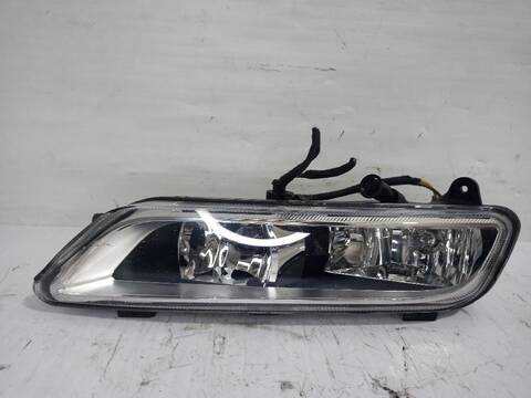 Foto 2ª: Faro Antiniebla Delantero Derecho Volkswagen Passat ADVANCE BLUEMOTION 105CV [CAYC] (2010)