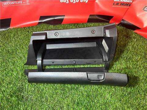 Foto 2ª: Guantera Citroen Jumpy CONTROL M BLUE-HDI FAP 122CV 90KW FURGON [AHK / DW10FE] (2020)