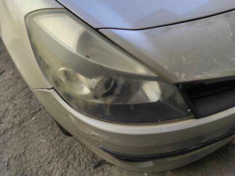 Faro Derecho Renault Clio D4F784
