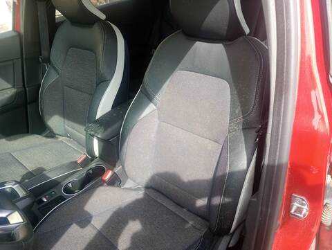 Foto 2ª: Asientos Traseros Renault Captur TECHNO 140CV 103KW [H5H 490] (2022)