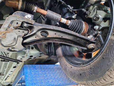 Brazo Suspension Delantero Izquierdo Ford Tourneo TOURNEO COURIER