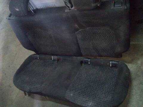 Foto 3ª: Asientos Traseros Opel Corsa EXPRESSION 75CV 55KW [B14XER] (2017)