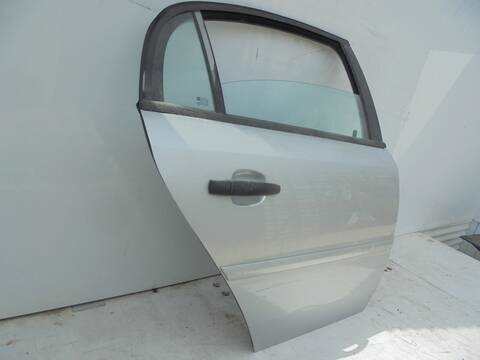 Foto 4ª: Puerta Trasera Derecha Opel Vectra CLUB BERLINA 122CV 90KW [Z18XE] (2004)