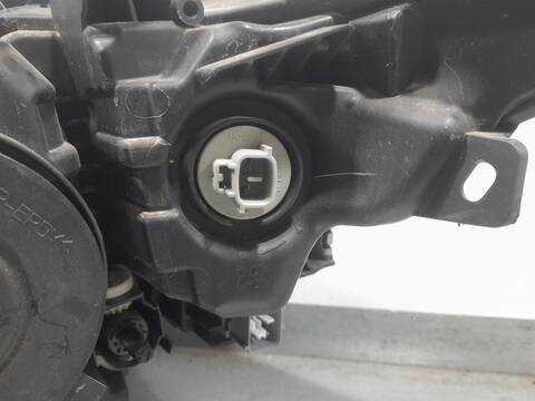 Foto 3ª: Faro Derecho Toyota Auris 1.4 D-4D NDE180_) 90CV 66KW [1ND] (2016)