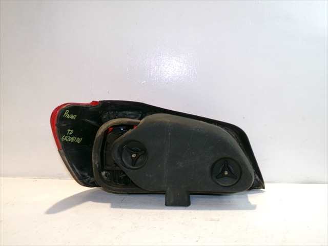 Foto 3ª: Piloto Trasero Derecho Peugeot 306 1.6 G 1999-2001 [NFZ] (1999)