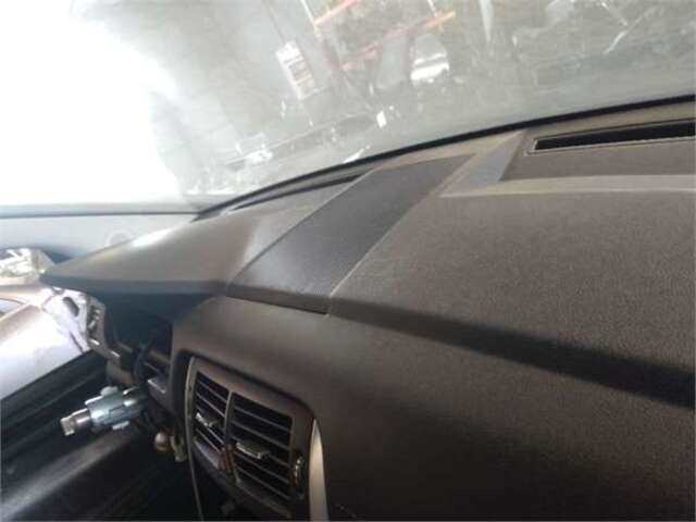 Foto 3ª: Salpicadero Mercedes Clase B 150 2.0 200 CDI (245.208) [2.0 LTR. - 103 KW CDI CAT] [OM 640.941]