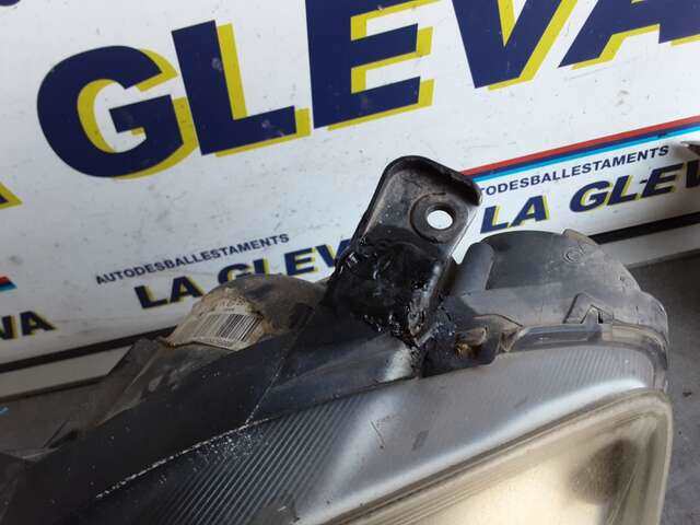 Foto 3ª: Faro Izquierdo Lancia Delta 1.4 16V TURBO150CV [198A1000] (2010)