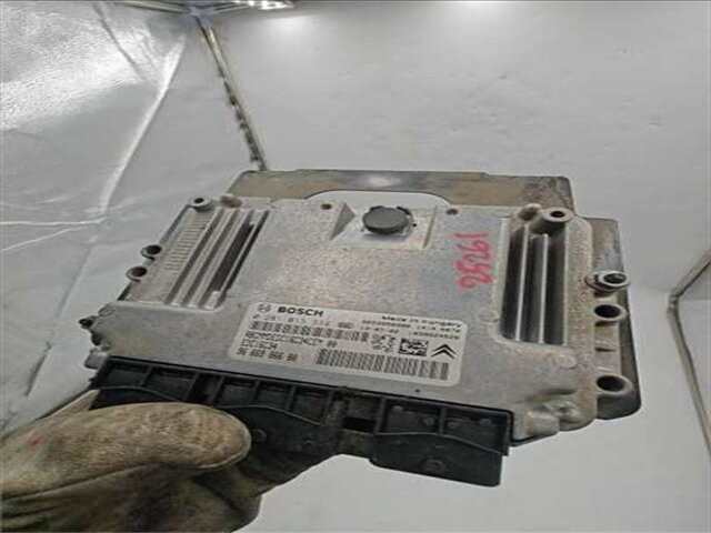 Centralita Motor ECU Peugeot 3008 1.6 PREMIUM [1.6 LTR. - 80 KW HDI FAP CAT (9HZ - DV6TED4)]