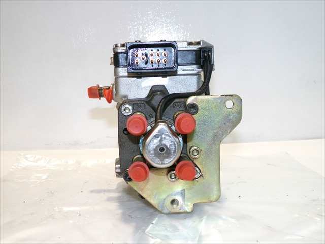 Foto 3ª: Bomba Inyeccion Ford Focus 1.8 TDDI SEDAN, 1998-2004 [C9DB] (2001)