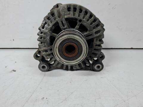 Foto 3ª: Alternador Volkswagen Caddy 1.9 TDI 105CV 77KW [BLS] (1950)