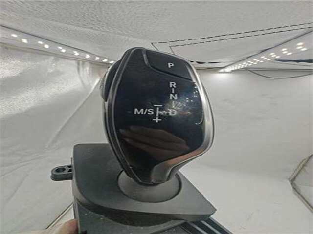 Foto 3ª: Palanca de Cambio Bmw Serie 5 518 2.0 520 I M SPORT [2.0 LTR. - 135 KW]
