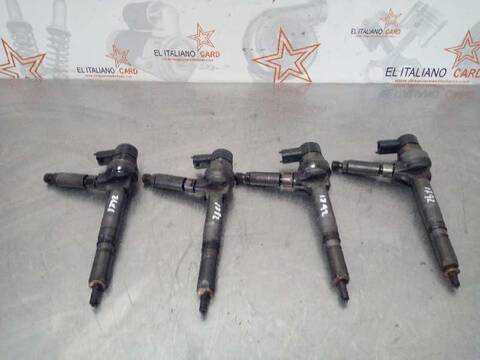 Foto 4ª: Inyectores Opel Astra ELEGANCE BERLINA 80CV 59KW [Z17DTL] (2004)