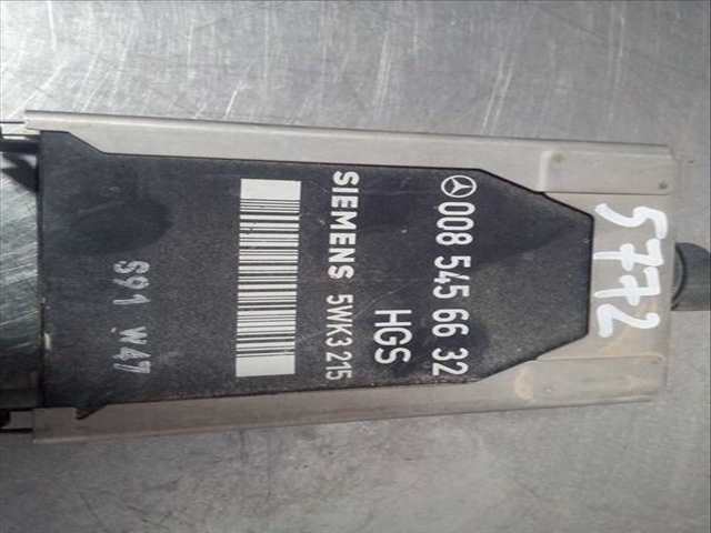 Foto 4ª: Centralita Motor ECU Mercedes Clase E 180 E-24 300 124.031) BERLINA 220CV 162KW [M104981] (1992)