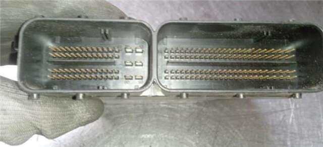 Foto 3ª: Centralita Motor ECU Bmw Serie 1 114 2.0 118D [2.0 LTR. - 105 KW TURBODIESEL CAT] [N47 D20 C]