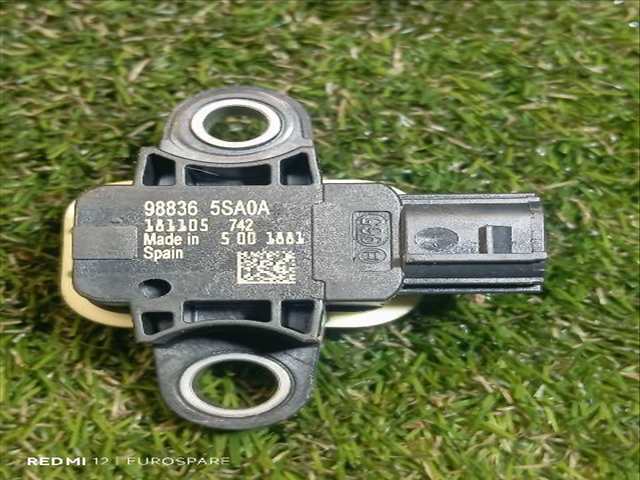 Caja Reles Fusibles Nissan Navara 2.3 TD D23