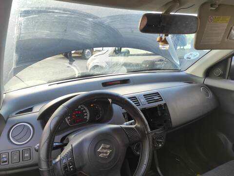 Salpicadero Suzuki Swift M13A BERLINA