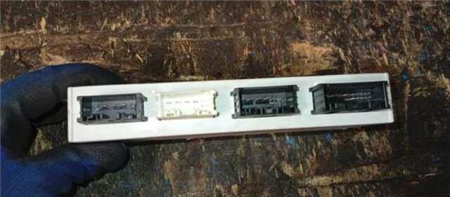 Foto 3ª: Centralita Motor ECU Bmw Serie 5 518 2.0 525 D [2.0 LTR. - 160 KW TURBODIESEL]