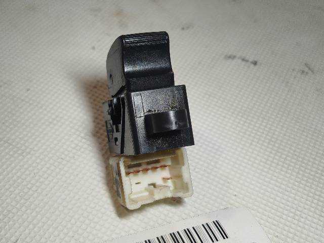 Foto 4ª: Botonera Elevalunas Nissan Patrol 2.8 TD Y61 TD6 [RD28ETI] (1999)