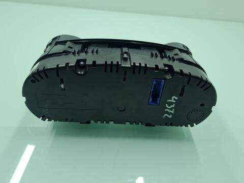 Foto 4ª: Cuadro de Instrumentos Volkswagen Golf 1.6 TDI DPF 105CV 77KW [CAY] (2010)