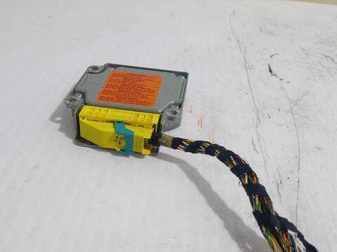 Foto 3ª: Centralita Airbag Volkswagen Passat ADVANCE 131CV [AVF] (2000)