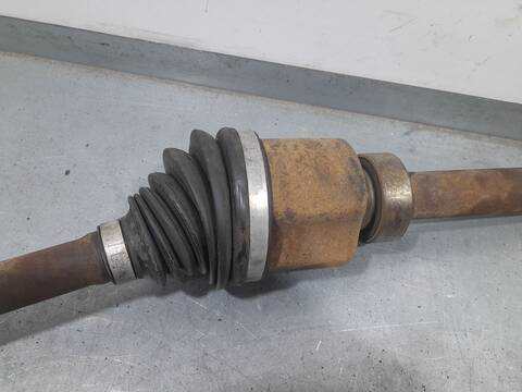 Foto 3ª: Transmision Delantera Derecha Renault Trafic 1.6 DCI 115 FGMD) 116CV 85KW FURGONETA [R9M408] (2015)