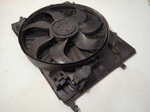 Foto 4ª: Electroventilador Mercedes Clase C 160 C 220 D 205.014) 194CV 143KW [654920] (2022)