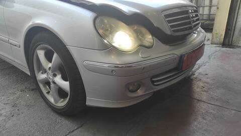 Foto 2ª: Paragolpes Delantero Mercedes Clase C 160 642910 BERLINA (2006)