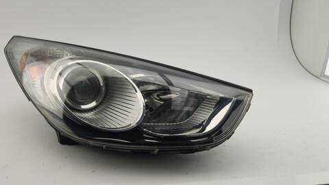 Foto 2ª: Faro Derecho Hyundai ix35 1.7 CRDI 116CV 85KW (2012)
