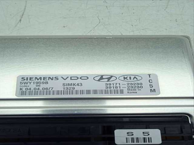 Foto 2ª: Centralita Motor ECU Hyundai Tucson 2.0 CAT 141CV 104KW (2004)