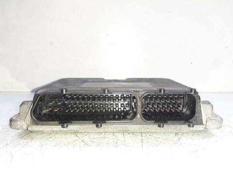 Foto 2ª: Centralita Motor ECU Volkswagen Golf 1.8 BERLINA 125CV 92KW [AGN] (1998)