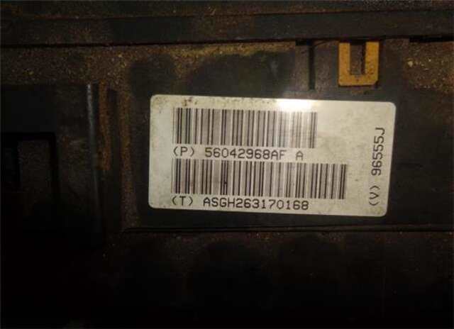 Foto 2ª: Caja Reles Fusibles Jeep Grand Cherokee 2.7 CRD LAREDO [2.7 LTR. - 120 KW CRD CAT] [665921]