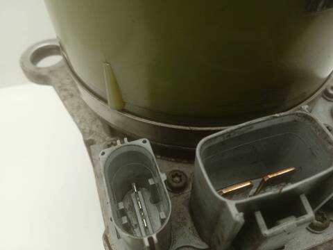 Foto 2ª: Bomba de Direccion Ford Kuga 2.0 TDCI CAT 136CV 100KW (2010)