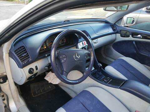 Salpicadero Mercedes Clase CLK 200 2.0 G 163CV 120KW BM 208) COUPE 111956