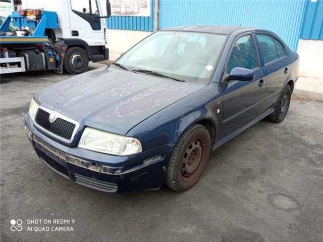 Piloto Trasero Derecho Skoda Octavia 1.6 AMBIENTE [1.6 LTR. - 75 KW]