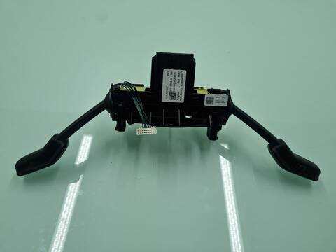 Foto 2ª: Mando Multifuncion Volkswagen Tiguan SPORT BMT 150CV 110KW [DFGA] (2020)