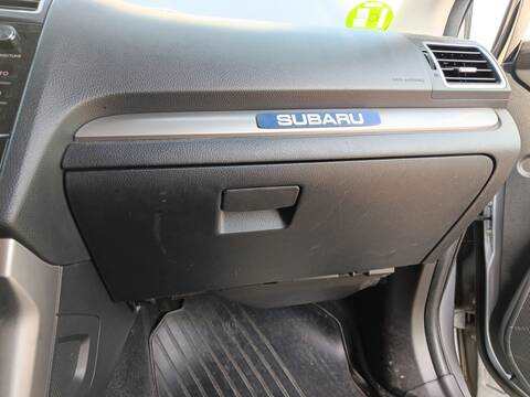 Guantera Subaru Forester EE20