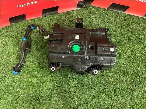 Foto 4ª: Deposito AdBlue Renault Trafic M9R Z7 170CV 125KW FURGON (2023)