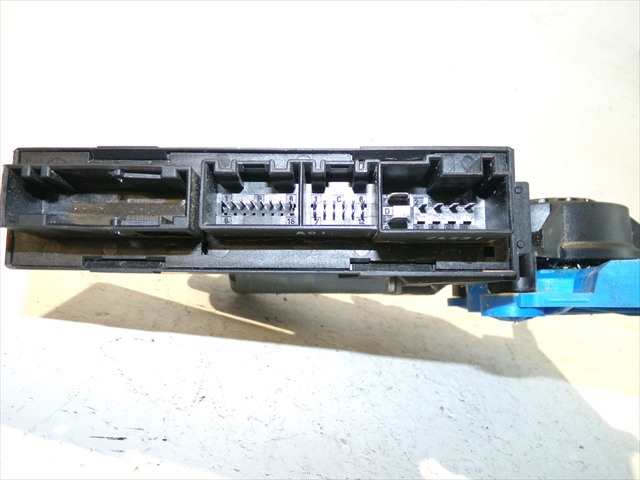 Foto 4ª: Elevalunas Eléctrico Trasero Izquierdo Seat Exeo 2.0 TDI 2009-2013 [CAG] (2009)