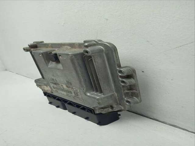 Foto 3ª: Centralita Motor ECU Hyundai ix35 TECNO STAR 2WD 116CV 85KW [D4FD] (2014)