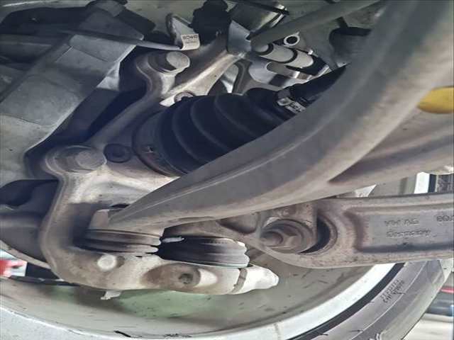 Mangueta Delantera Izquierda Audi Q5 2.0 TDI 150CV 110KW