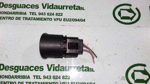 Foto 2ª: Motor de Arranque Renault Megane CONFORT AUTHENTIQUE BERLINA 101CV 74KW II CLASSIC BERLINA [K9K728] (2004)